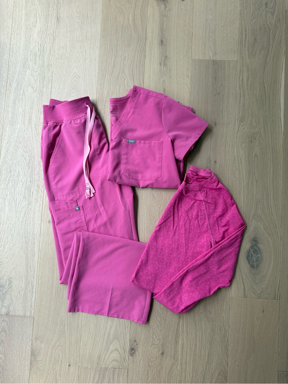 Figs Isabel wide leg set Fcking pink